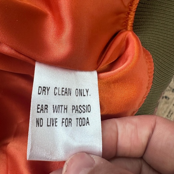 Classic Rock Couture Rising Sun Olive Green Women's Bomber Jacket Size S EUC - Picture 6 of 6